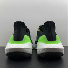 Cargar imagen en el visor de la galería, Adidas UltraBoost 22 Black White Green GX6640
