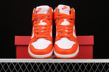 Cargar imagen en el visor de la galería, Dunk High Retro QS “Syracuse” White Orange Blaze