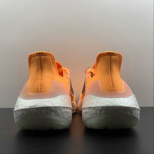 Cargar imagen en el visor de la galería, Adidas UltraBoost 22 Vibrant Orange Black Milk HR1029