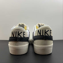 Cargar imagen en el visor de la galería, Blazer Low 77 Jumbo White Black-White-Sail
