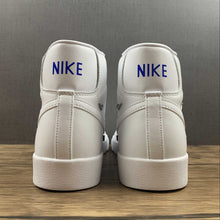 Cargar imagen en el visor de la galería, Blazer Mid 77 SE “Sisterhood” White White Hyper Royal CZ4627-100