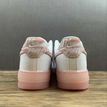 Cargar imagen en el visor de la galería, Air Force 1 07 LV8 White Bleached Coral-Clear DQ5019-100
