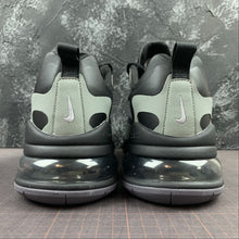 Cargar imagen en el visor de la galería, Air Max 270 React WTR Black Metallic Silver CD2049-001