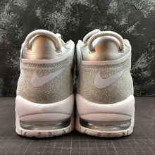 Cargar imagen en el visor de la galería, Air More Uptempo Metallic Silver 917593-003