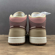 Cargar imagen en el visor de la galería, Air Jordan 1 Mid SE Barely Orange Dark Pony (2021) DO7440-821