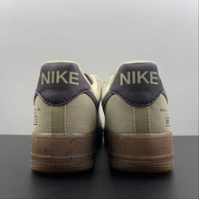 Cargar imagen en el visor de la galería, Air Force 1 07 LV8 “Coffee” Beach Mahogany-Grain DD5227-234
