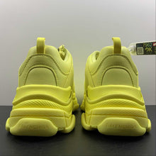 Cargar imagen en el visor de la galería, Balenciaga Tripe S Yellow