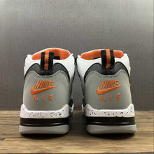 Cargar imagen en el visor de la galería, Air Flight 13 Mid Black Grey Orange 579961-105