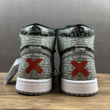Cargar imagen en el visor de la galería, Air Jordan 1 Retro High OG Black Grey Treason (2021) 555088-036