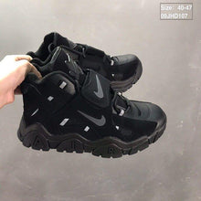 Cargar imagen en el visor de la galería, Air Barrage Mid QS Black Full AT7847-002