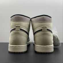 Cargar imagen en el visor de la galería, Air Jordan 1 Retro High OG GORE-TEX Sail Light Bone College Grey Black DB2889 100