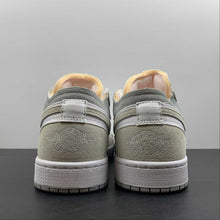 Cargar imagen en el visor de la galería, Air Jordan 1 Low White Grey DN1635-100