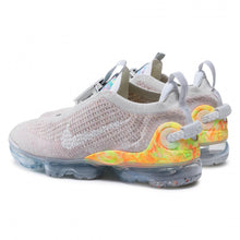 Cargar imagen en el visor de la galería, Air VaporMax 2020 FK Light Bone White Grey Fog Sail CW1765 003