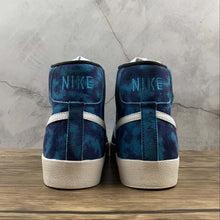 Cargar imagen en el visor de la galería, Blazer Mid 77 “Blue Fury” By Mengnan