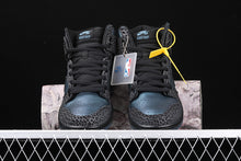Cargar imagen en el visor de la galería, SB Dunk High Pro QS Black Sheep Black Black Dark Grey BQ6827-001