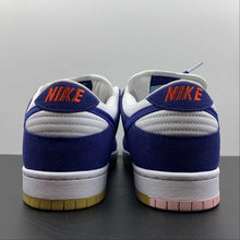 Cargar imagen en el visor de la galería, SB Dunk Low Los Angeles Dodgers Deep Royal Blue Sport Red White DO9395-400