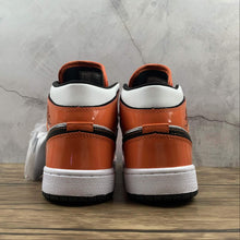 Cargar imagen en el visor de la galería, Air Jordan 1 Mid SE White Orange Black (2021) DD6834-802