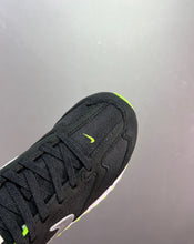 Cargar imagen en el visor de la galería, Air Max Dawn Black Chrome Green Strike DH3157-001
