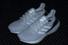 Cargar imagen en el visor de la galería, Adidas UltraBoost 21 White Volt