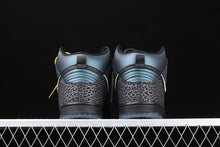 Cargar imagen en el visor de la galería, SB Dunk High Pro QS Black Sheep Black Black Dark Grey BQ6827-001