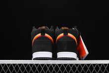 Cargar imagen en el visor de la galería, SB Dunk High Pro Black University Gold