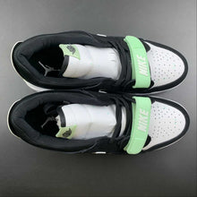Cargar imagen en el visor de la galería, Air Jordan Legacy 312 Low Black White Fluorescent Green CJ5500-013