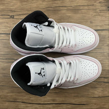 Cargar imagen en el visor de la galería, Air Jordan 1 Mid Light Violet Black-White (2021) BQ6472-500