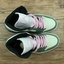 Cargar imagen en el visor de la galería, Air Jordan 1 Mid SE Dutch Green Black Barely Green (2021) CZ0774 300