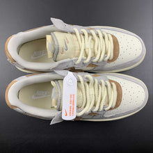 Cargar imagen en el visor de la galería, Air Force 1 FONTANKA Beige Brown Ante CW6688-606
