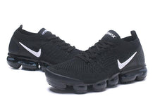 Cargar imagen en el visor de la galería, Air VaporMax Flyknit 2.0 Black 942842-001