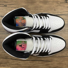 Cargar imagen en el visor de la galería, Air Jordan 1 Mid White Black Colour (2021) DM7802-100