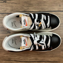 Cargar imagen en el visor de la galería, Blazer Low 77 PRM Black Grey