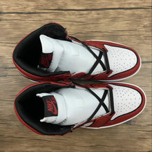 Cargar imagen en el visor de la galería, Air Jordan 1 Retro High OG Obsidean Blue Chill-White 555088-129