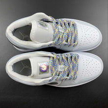 Cargar imagen en el visor de la galería, Air Jordan 1 Low SE White Metallic Silver-White DX6070-101