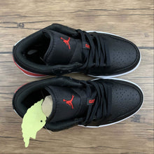 Cargar imagen en el visor de la galería, Air Jordan 1 Low SE Black Red Brushstroke Swoosh DA4659-001
