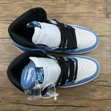 Cargar imagen en el visor de la galería, Air Jordan 1 Retro High OG Big Snow Blue (2021) 555088-134