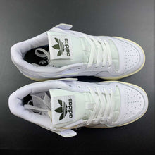 Cargar imagen en el visor de la galería, Adidas Forum 84 Low ADV White Khaki