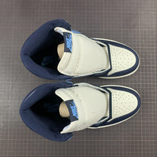 Cargar imagen en el visor de la galería, Air Jordan 1 Retro High OG Sail Obsidian-University Blue 555088-140