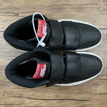 Cargar imagen en el visor de la galería, Air Jordan 1 Re Hi Double Strp Black AQ7924-001