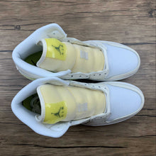 Cargar imagen en el visor de la galería, Air Jordan 1 Mid SE Sail Lt Vltge Ylw ll-White (2021) DB2822-107
