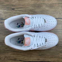 Cargar imagen en el visor de la galería, Air Force 1 07 LV8 White Bleached Coral-Clear DQ5019-100