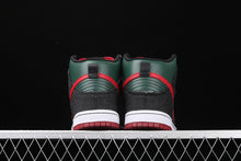 Cargar imagen en el visor de la galería, Dunk High Premium SB Deep Forest Paprika 313171-362
