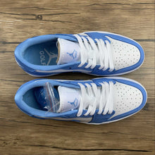 Cargar imagen en el visor de la galería, Air Jordan 1 Low OG University Blue DD9315-100