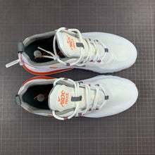 Cargar imagen en el visor de la galería, Air Max 270 React Peak White Huge Gray Smoky Grey Mtlc Gold CD6615-100