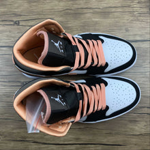 Cargar imagen en el visor de la galería, Air Jordan 1 Mid SE White Apricot Agate Black 2021 DH0210 100