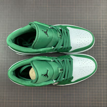 Cargar imagen en el visor de la galería, Air Jordan 1 Low Pine Green Black White 553558-301