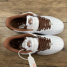Cargar imagen en el visor de la galería, Air Force 1 07 White Brown DH7561-100