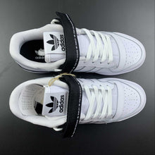 Cargar imagen en el visor de la galería, Adidas Forum 84 Low Cloud White Core Black