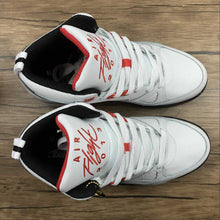 Cargar imagen en el visor de la galería, Air Flight 13 Mid White Black Red 579961-108