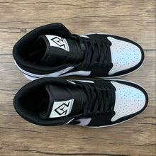 Cargar imagen en el visor de la galería, Air Jordan 1 Mid White Black Diamond (2021) DH6933-100